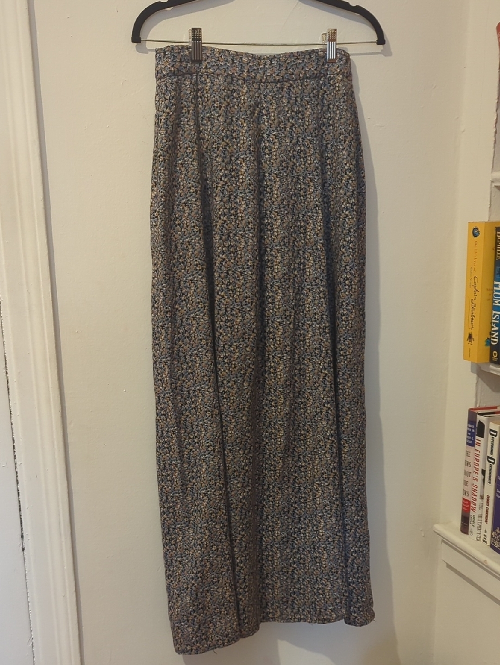Button-Front Maxi Skirt in Grey-Blue Floral Size S - Picture 3 of 4